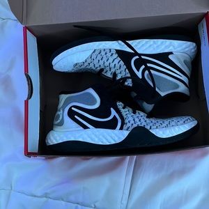 White and black KD Trey 5